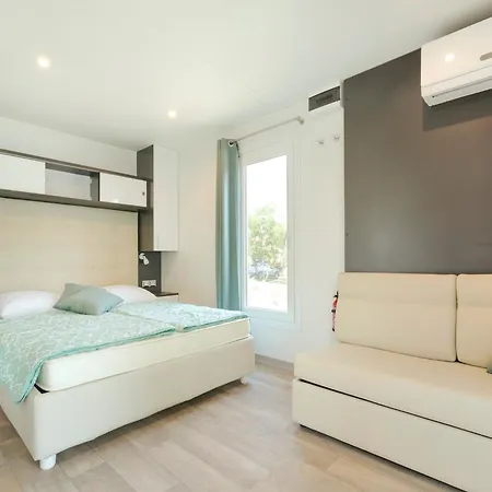 Mobile Homes - Fkk Nudist Solaris 假日公园 4*